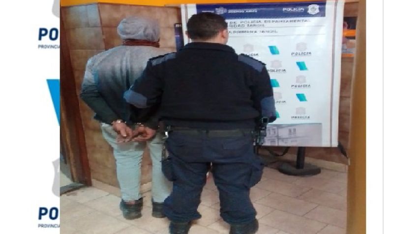 Dos detenidos por el robo de una motocicleta