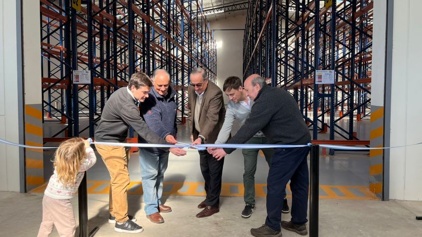 Alfitan inauguró su almacén de Fitosanitarios