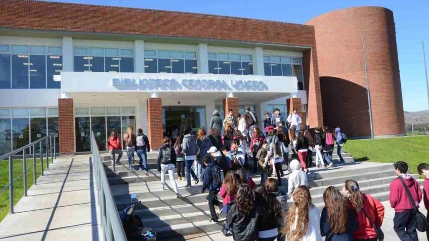 Universitarios subrayaron la importancia de la educación, la ciencia y la tecnología para Olavarría, Azul, y Tandil