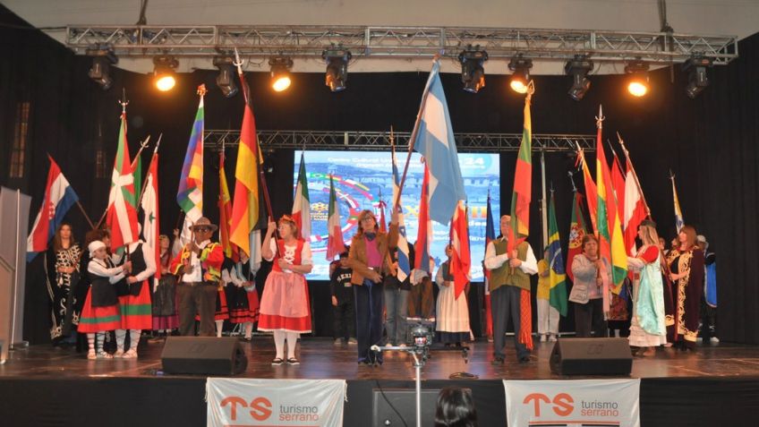 Comenzó la Fiesta de las Colectividades