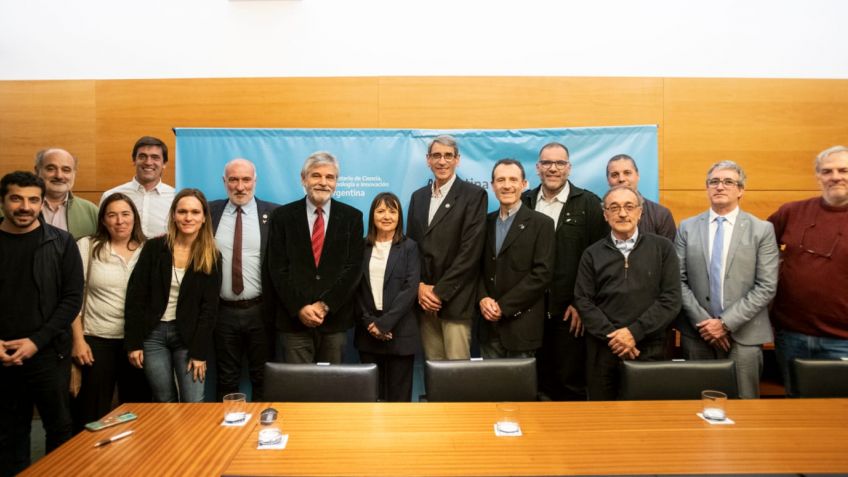 Filmus y Aba firmaron acuerdos para sumar edificios universitarios en Azul y Tandil