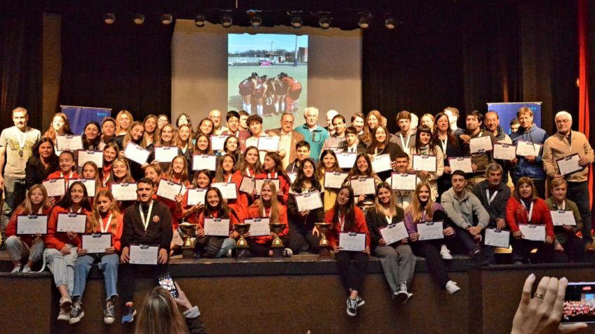Fueron reconocidos los tandilenses que lograron medallas en los Juegos Bonaerenses