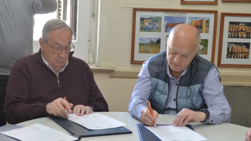 Grindetti firmó un compromiso con intendentes para la restauración del ferrocarril al Puerto de Quequén