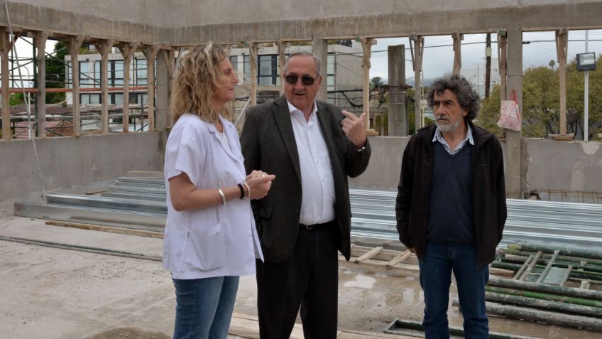 Lunghi recorrió obras y pidió: "seguir trabajando juntos para consolidar a Tandil"