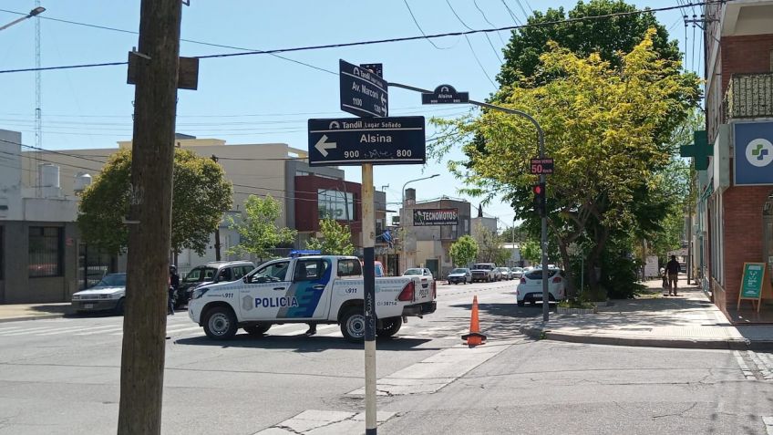 Un peatón fue atropellado en plena avenida Marconi y quedó internado en el Hospital