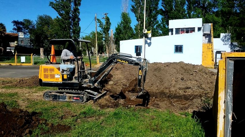 Avanzan los trabajos de desagües e infraestructura en la pista de atletismo