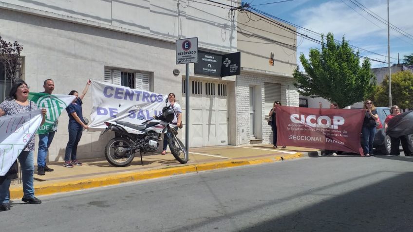 Trabajadores de la Salud continúan con sus reclamos por mejoras salariales