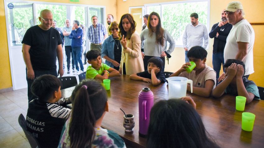 Tolosa Paz visitó Granja Los Pibes y participó del plenario de "Somos Barrios de Pie"
