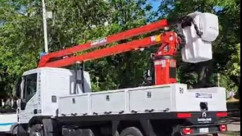 El Municipio presentó un camión con Hidroelevador adquirido para reforzar los servicios