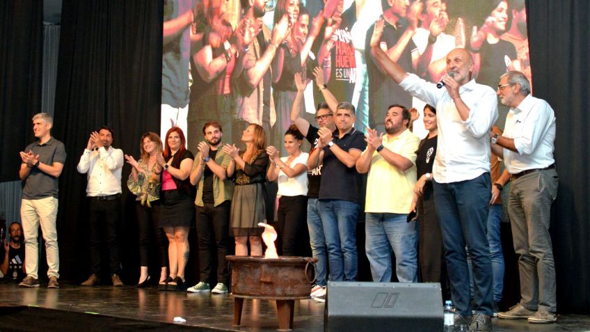 Se realizó la primera edición de "Charlas alrededor del Fuego"