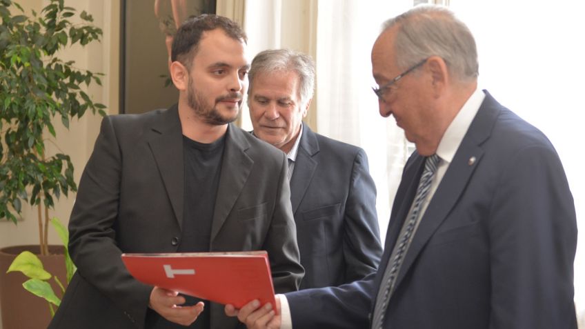 El intendente Miguel Lunghi puso en funciones a los nuevos directores