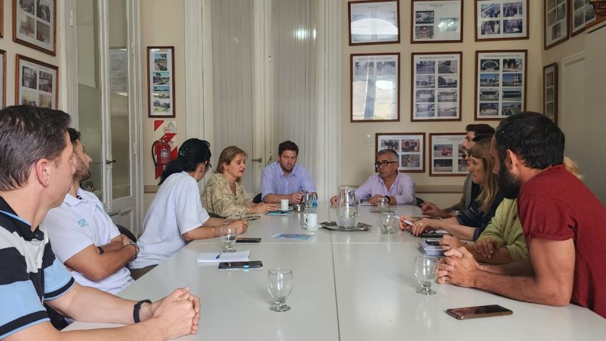 Profesionales de Flora y Fauna de la Provincia recorrieron la zona del Lago del Fuerte