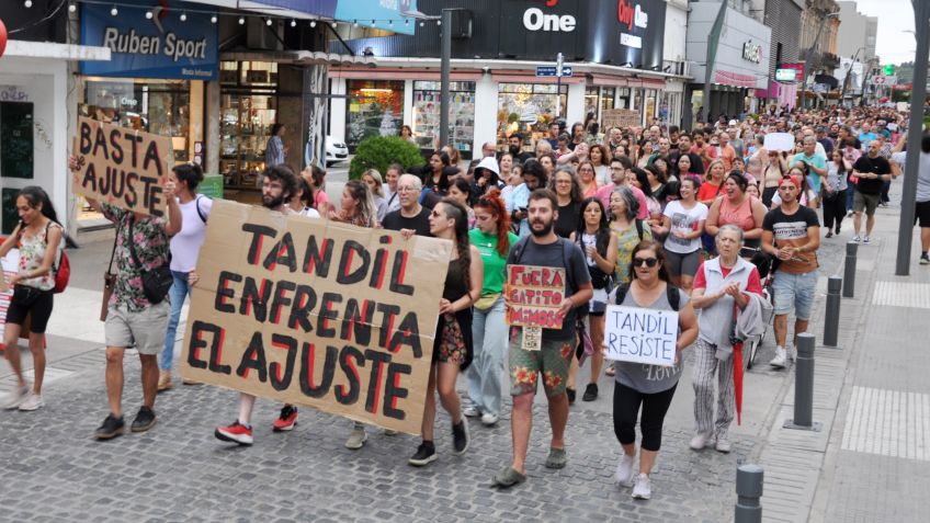 Importante marcha contra Milei en Tandil