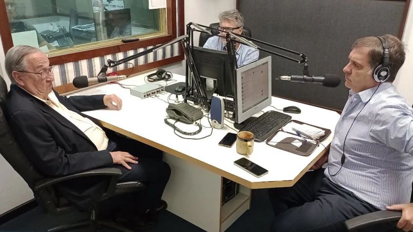 Lunghi, a fondo en Radio Voz