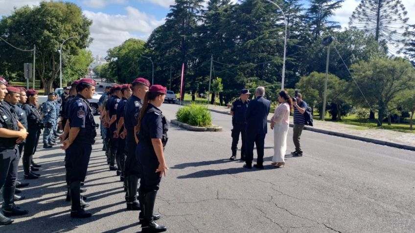 Con la presencia del Intendente, la policía puso en marcha el Operativo De Sol a Sol