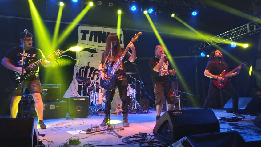 Villa Gaucho Rock llenó de música la Universidad Barrial