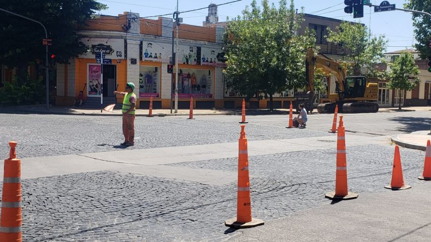 Demandará alrededor de un mes la repavimentación de la bocacalle de las 4 avenidas