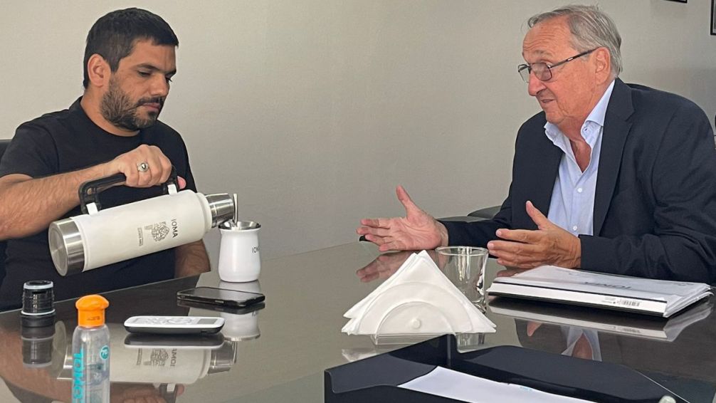 Miguel Lunghi salió "conforme" de la reunión con el presidente de IOMA