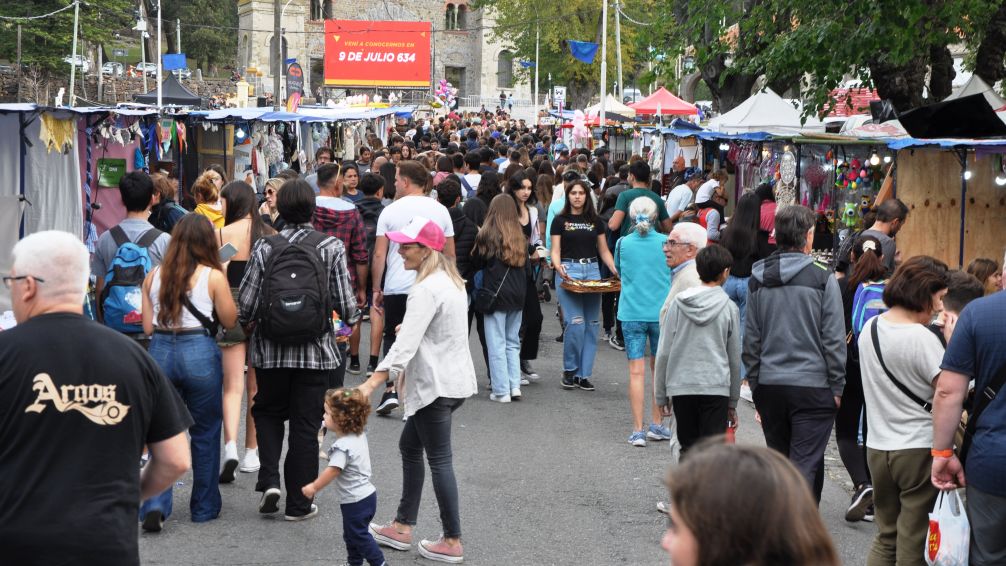 Abrió la convocatoria para la feria de Semana Santa de artesanos