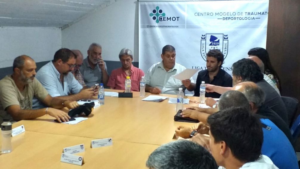 Miguel Cenoz fue reelegido como presidente de la Liga Tandilense de futbol