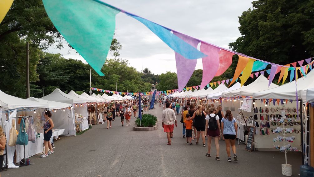 Comenzó la Feria Emprendedora de Carnaval
