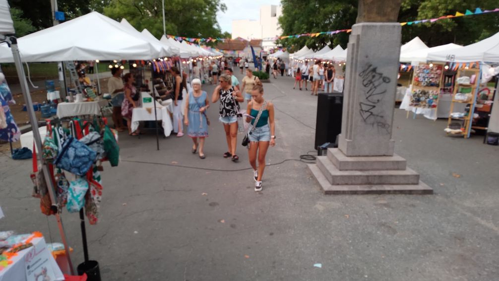 Comenzó la Feria Emprendedora de Carnaval