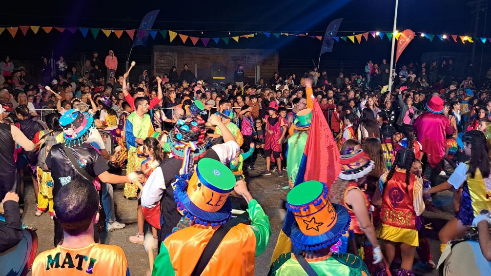 Ante una multitud, se realizó la última noche del "Carnaval de mi Tandil"