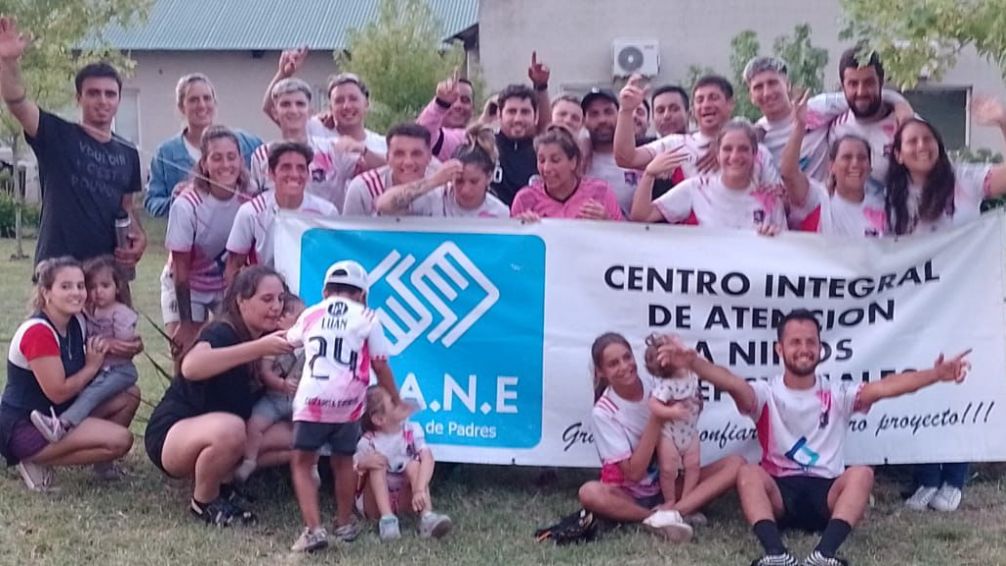 Con una buena convocatoria se realizó el torneo de fútbol a beneficio en CIANE 