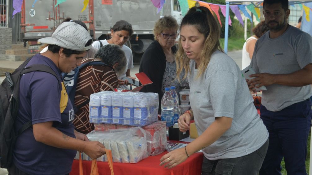 Muy buena repercusión tuvo la venta de productos alimenticios en Las Tunitas