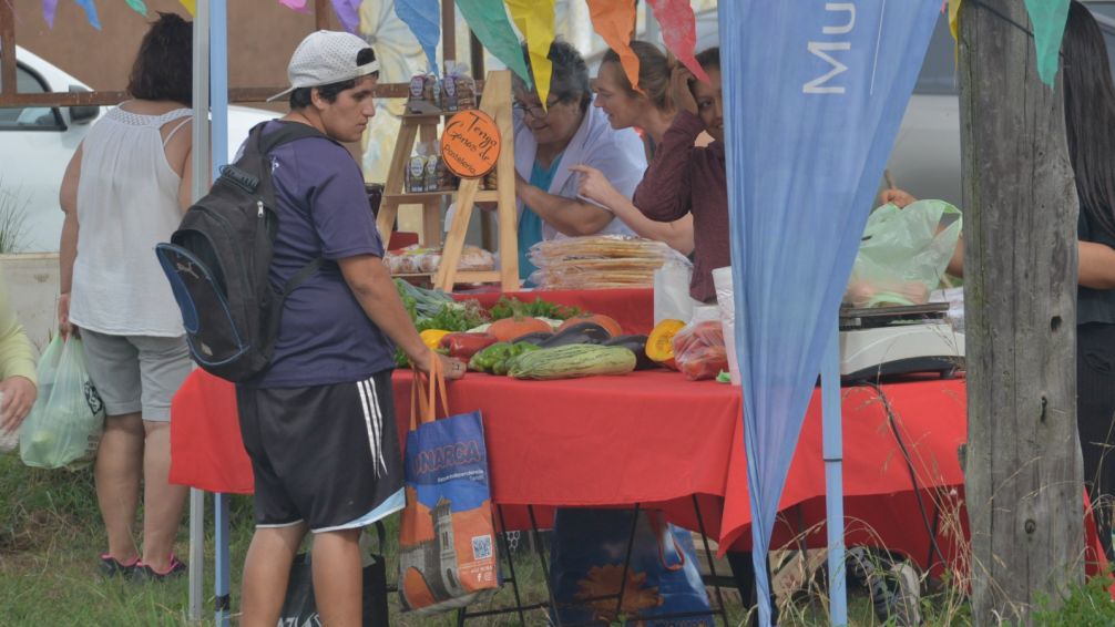 Muy buena repercusión tuvo la venta de productos alimenticios en Las Tunitas