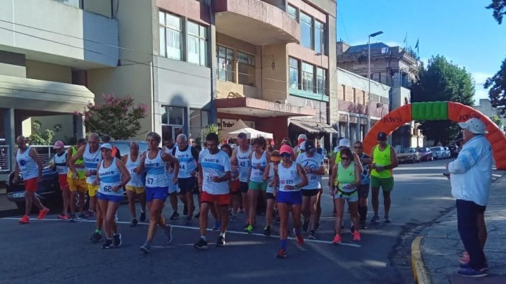 Los Atletas Master Tandilenses coparon los podios del Nacional de Marcha