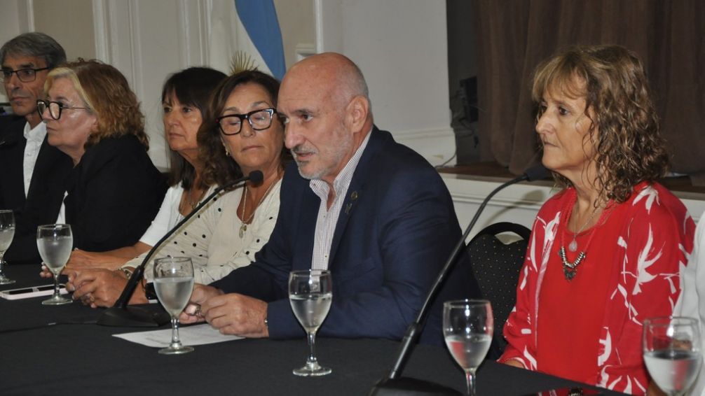 "La UNICEN hará todos los esfuerzos posibles para que las aulas permanezcan abiertas"