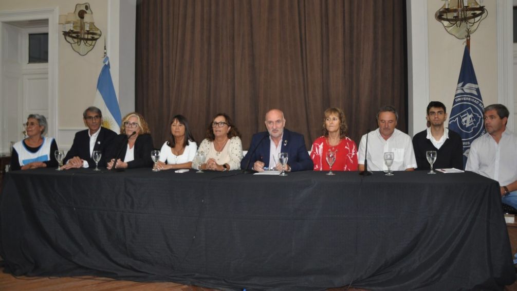"La UNICEN hará todos los esfuerzos posibles para que las aulas permanezcan abiertas"
