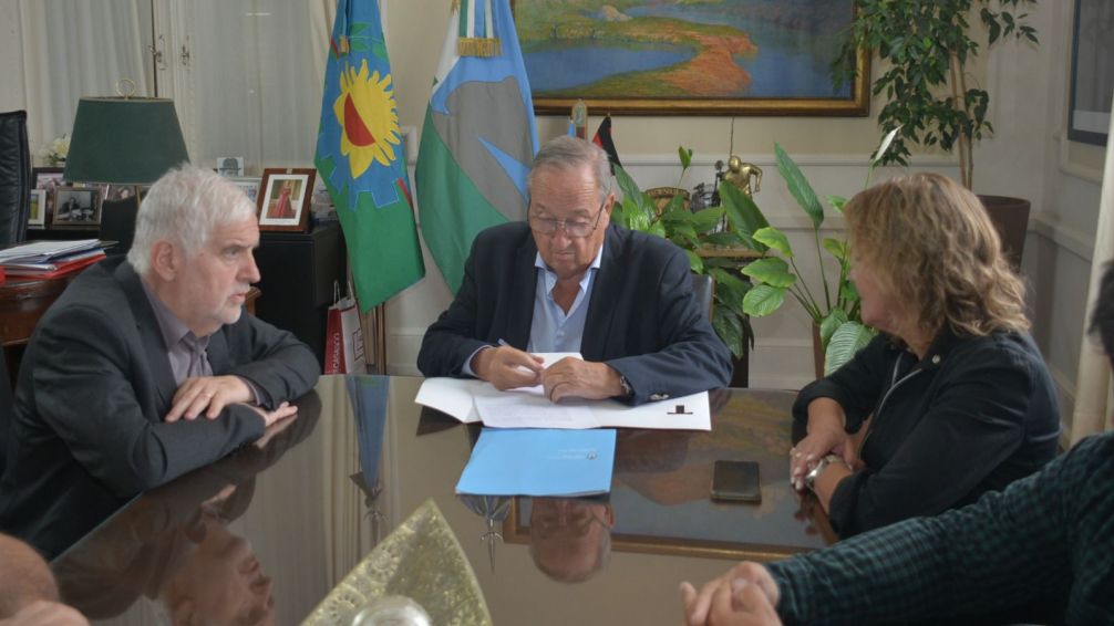 Lunghi firmó un acuerdo con el Secretario de Agricultura, Ganadería y Pesca