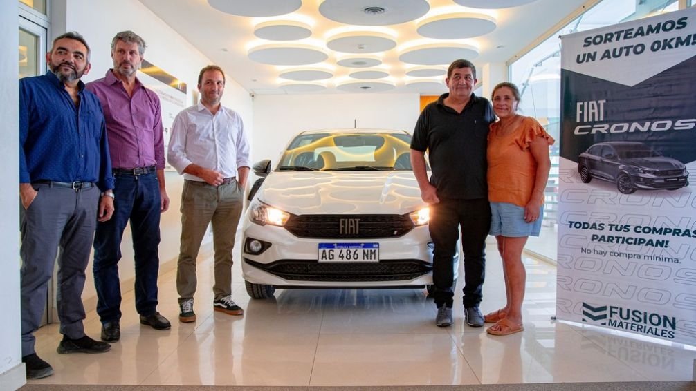 Grupo Fusión entregó el automóvil 0 km sorteado a fin de año pasado