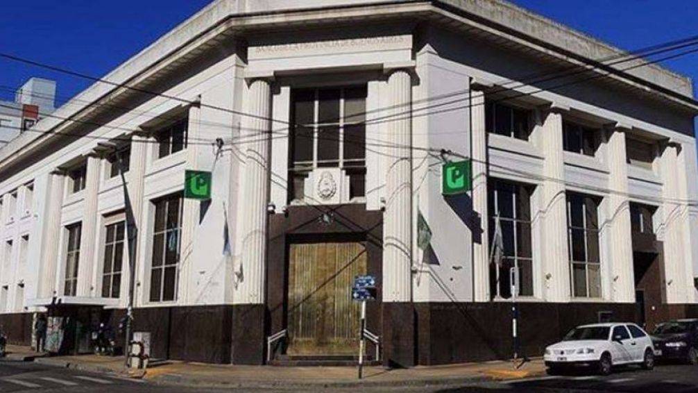 Los bancos vuelven a atender de 10 a 15 horas