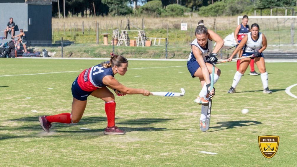 Con seis partidos, comenzó el Campeonato Regional de Clubes B de hockey
