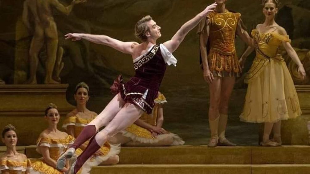 "Buenos Aires Ballet puede pasar de los grandes clásicos a cosas contemporáneas, neoclásicas y tango"