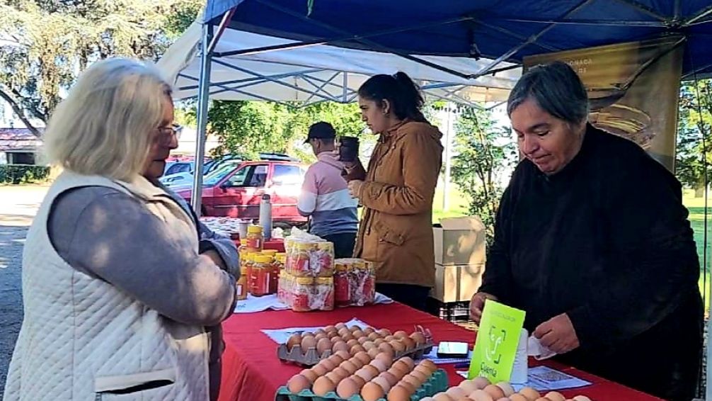 El Mercado Alimenticio Barrial llega mañana viernes a La Movediza