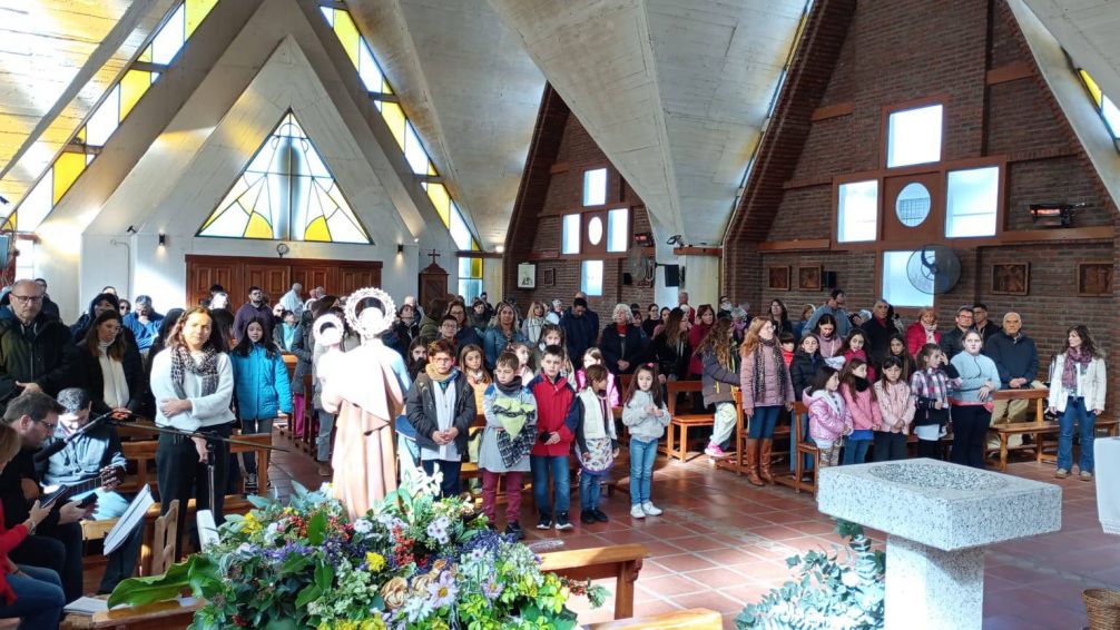 FOTOS: FACEBOOK CAPILLA SAN JOSÉ OBRERO TANDIL