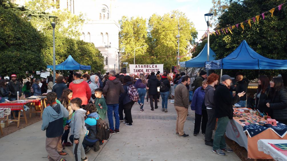 "Tandil Resiste" realizó un nuevo festival en la Plaza Independencia
