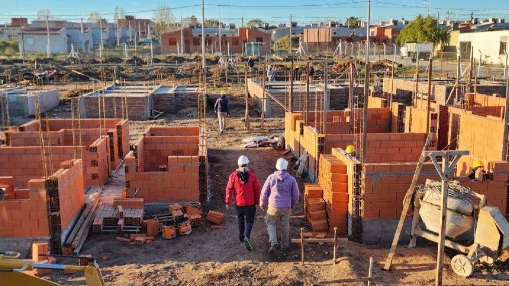 Prorrogaron la inscripción para el programa de 24 Viviendas en el Barrio Arco Iris