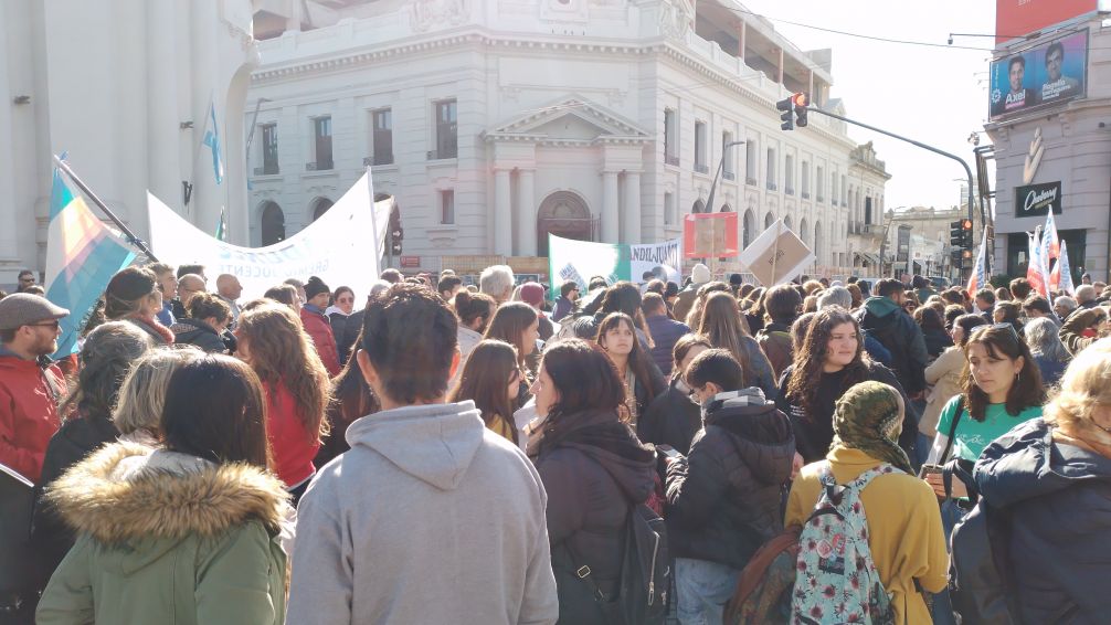 En el marco del Paro Nacional, hubo manifestación contra Milei en Tandil