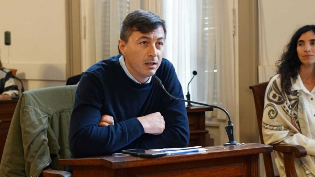 Concejales de Unión por la Patria piden al Municipio que arregle los semáforos de la Avenida Lunghi
