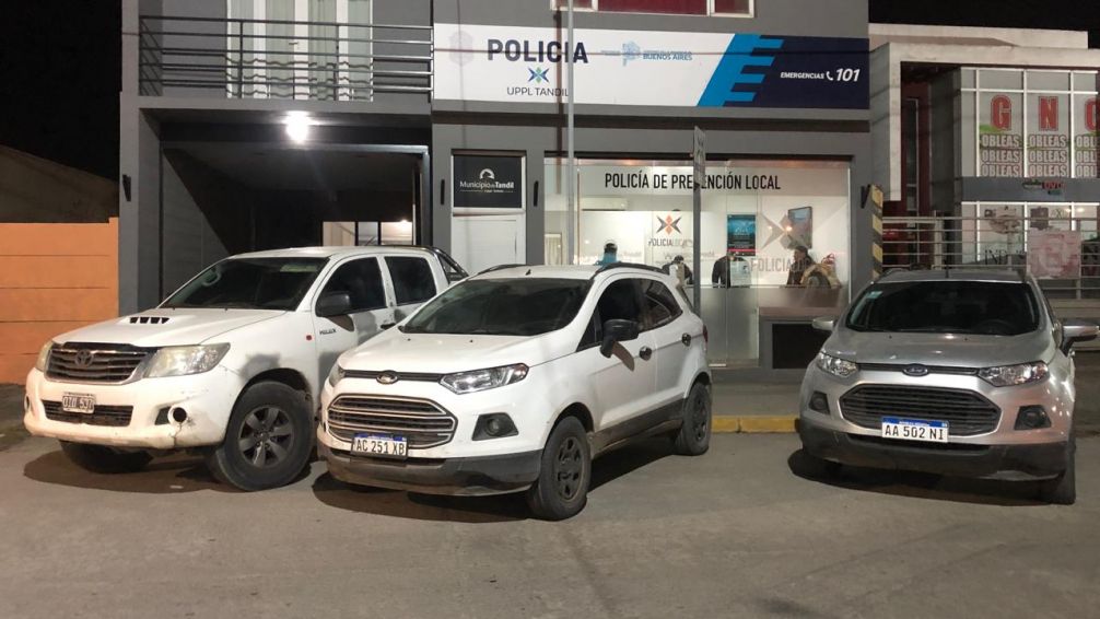Personal de la Policía Local procedió a recuperar tres vehículos que habían sido robados