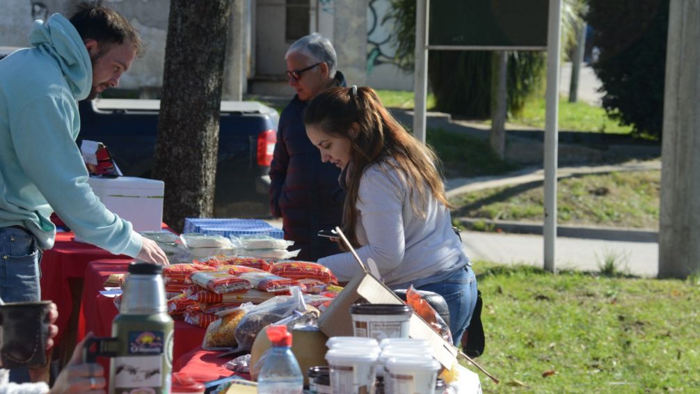 La Cooperativa de Azucena presenta sus productos el viernes en el Mercado Barrial