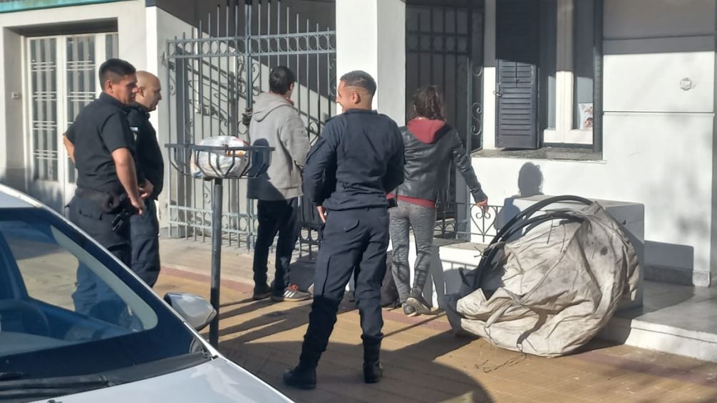 La Policía procedió a la detención de una pareja que tenía cables robados en su poder