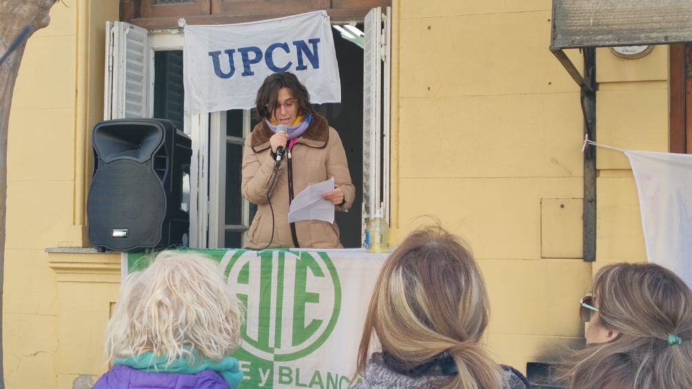 ATE denuncia que el gobierno envió camiones para cerrar definitivamente la sede del Ministerio de Desarrollo Social en Tandil