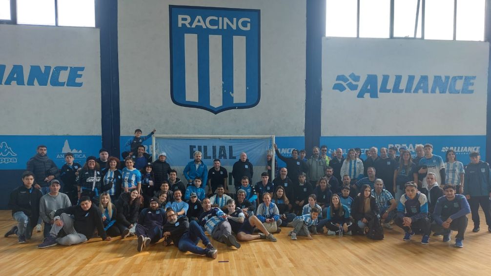 La Filial de Racing de Tandil realizó un viaje soñado