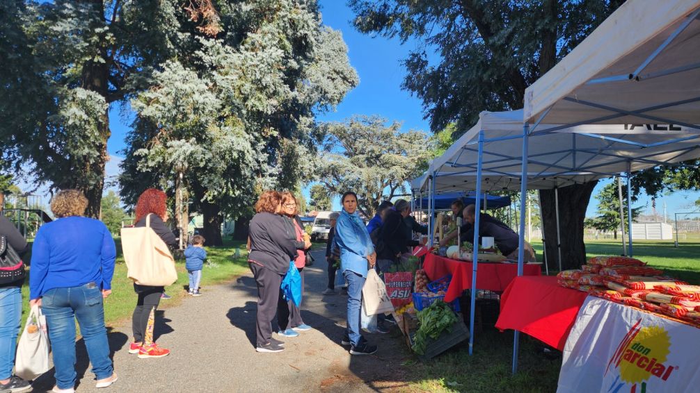El Mercado Alimenticio Barrial llega este viernes al Barrio Maggiori